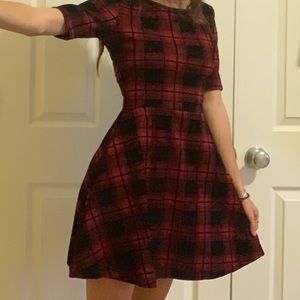 Red plaid velvet dress